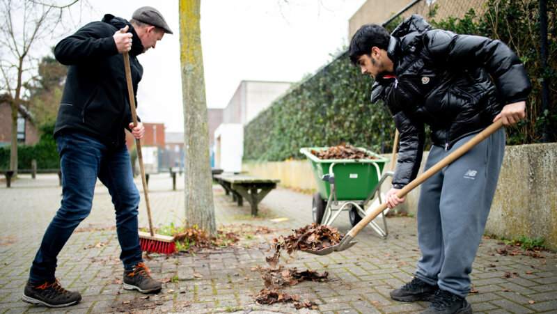 Leerlingen tijdens herstelnamiddag in kader van straf en herstel